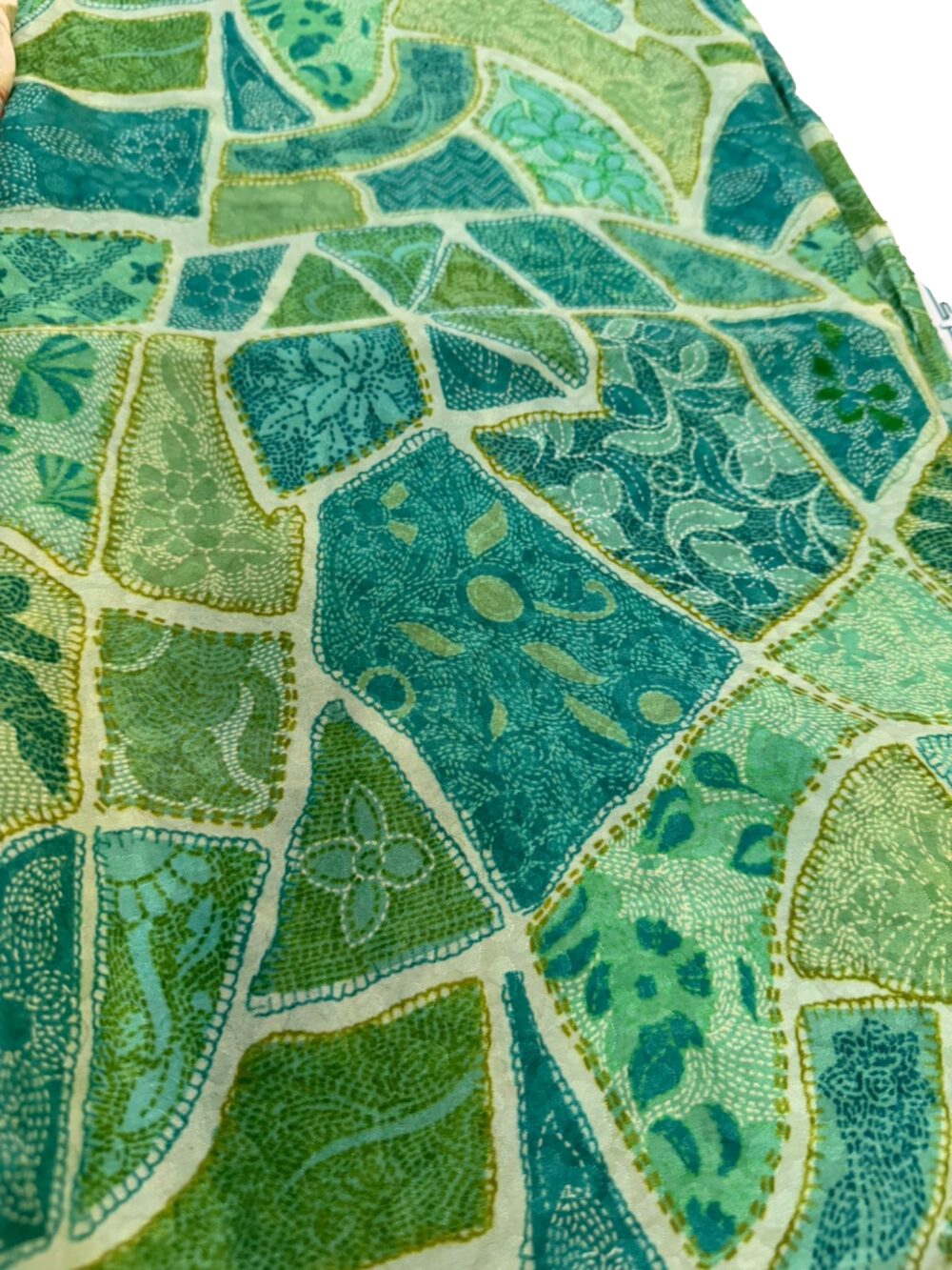 حرير الجاكارد...،